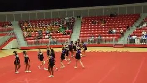 Awesome cheer routine!