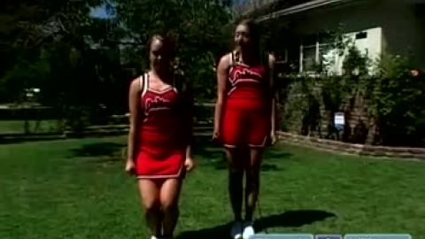 Basic highschool cheerleading